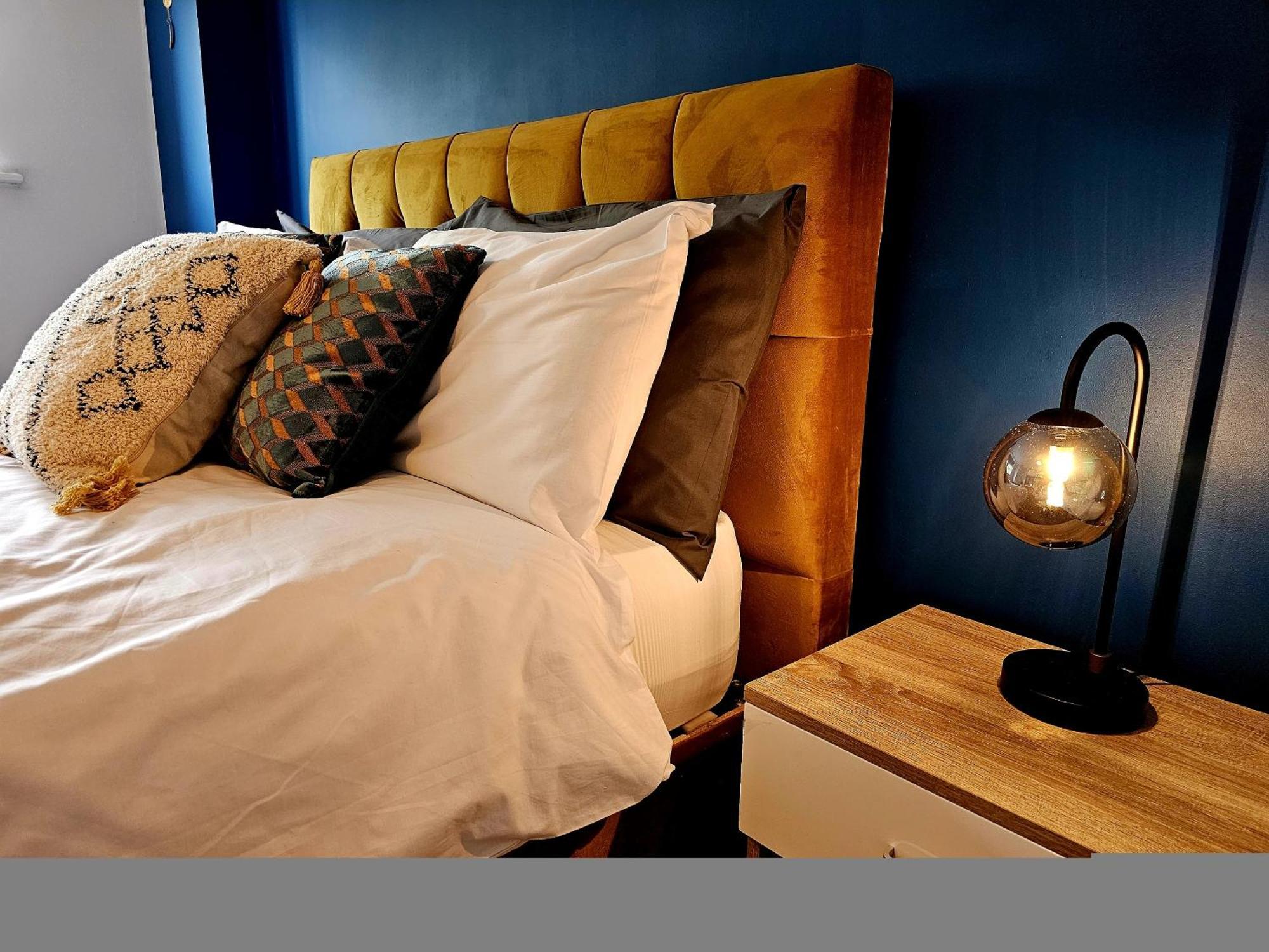 Homebird Property - Epsom Apartment Harrogate Bagian luar foto