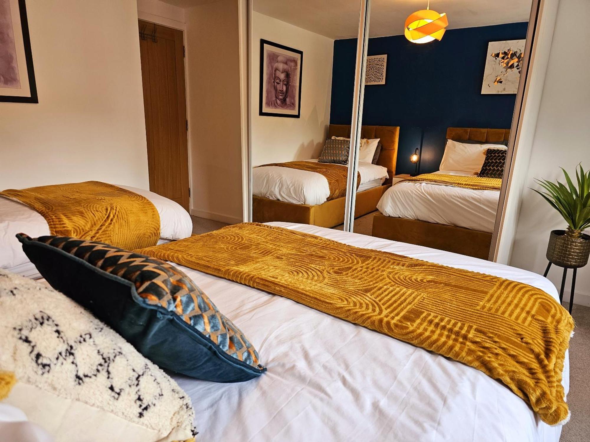 Homebird Property - Epsom Apartment Harrogate Bagian luar foto
