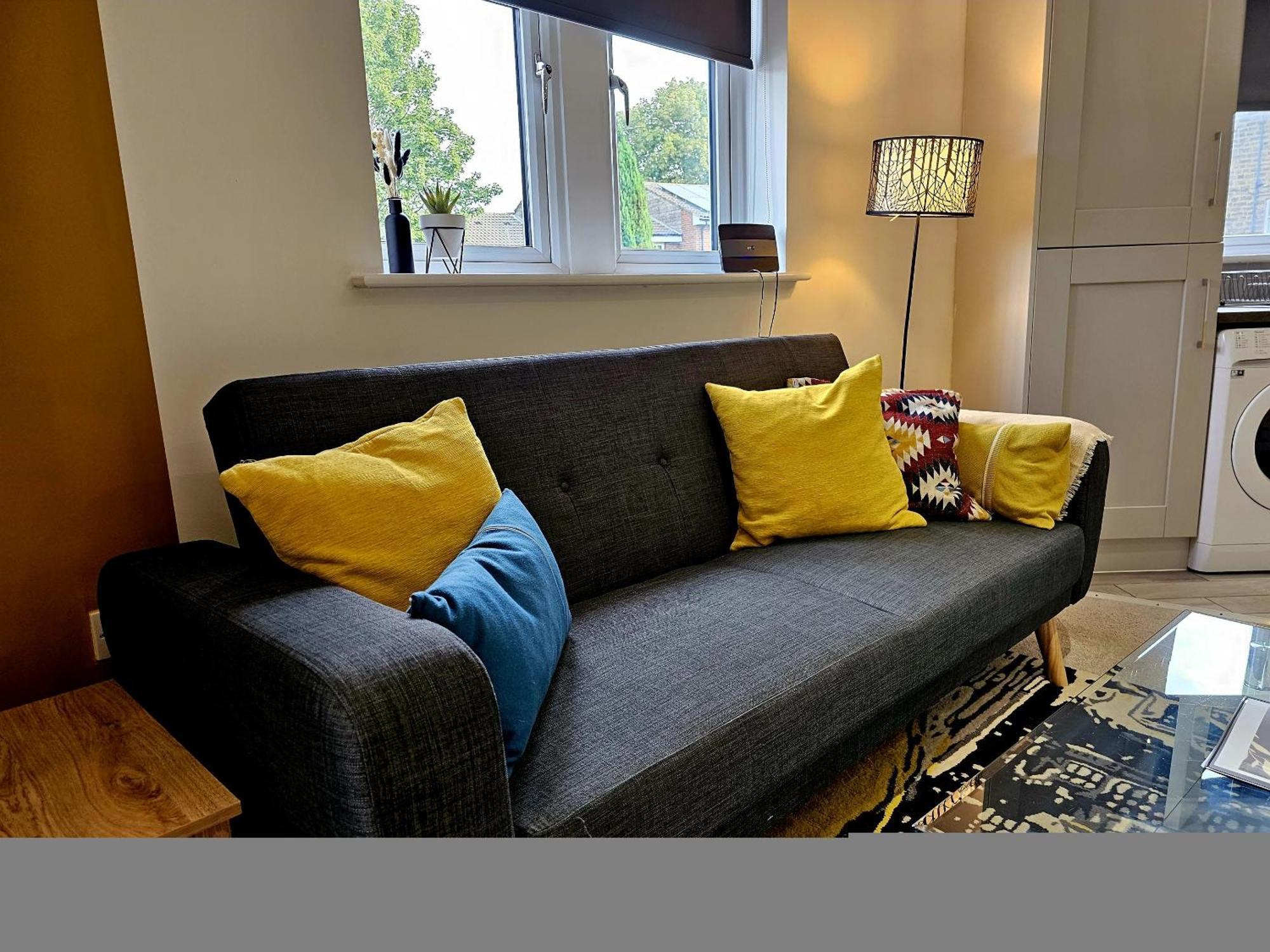 Homebird Property - Epsom Apartment Harrogate Bagian luar foto